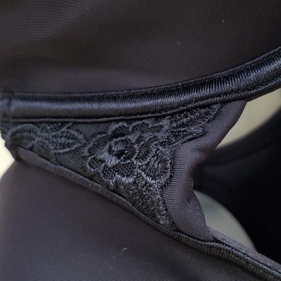 Vanity Fair Full Figure Beauty Back Smoothing Underwire Bra Black, 42G 76380 - Picture 7 of 11